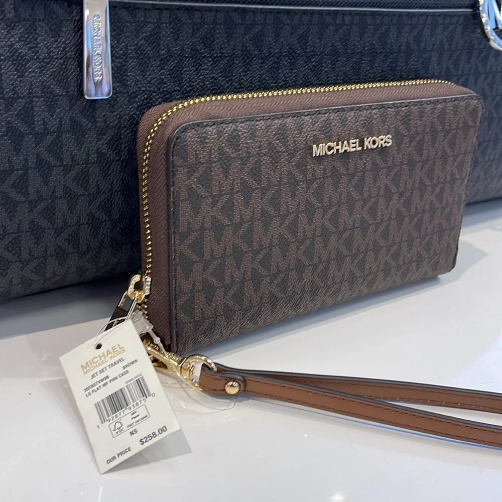 Michael Kors MK Signature Large Flat Multi-Function Phone Case Wallet Wristlet